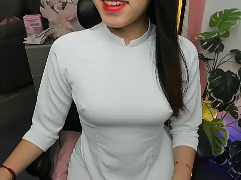 Snapshot of Xiao_cute chatting on October 14, 1:56 pm Xiao cute online show from October 14, 1:56 pm