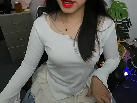 Snapshot of Xiao_cute chatting on November 6, 1:12 pm Xiao cute online show from November 6, 1:12 pm