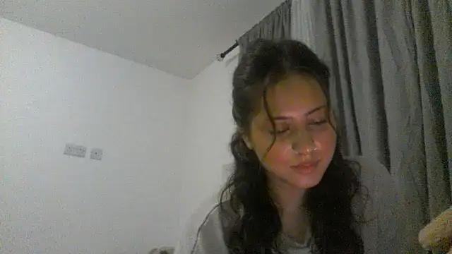 Snapshot of laylabliss chatting on October 8, 1:14 am laylabliss online show from October 8, 1:14 am