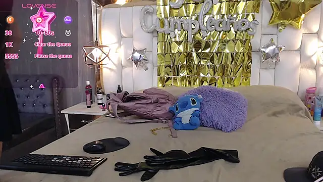 Foxxy Doll online show from October 18, 3:02 pm