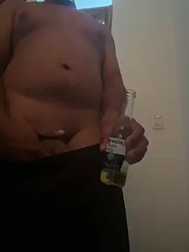 Snapshot of Juantorres4646 chatting on February 8, 3:54 am Juantorres4646 online show from February 8, 3:54 am