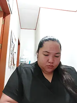 LianaCruzado online show from April 12, 1:32 am