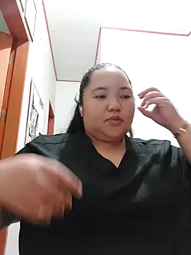 LianaCruzado online show from April 17, 6:05 am