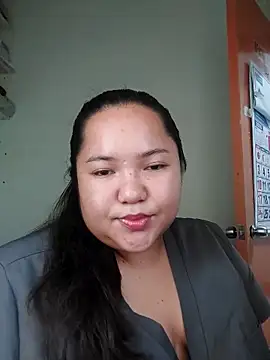 Snapshot of LianaCruzado chatting on May 12, 6:43 am LianaCruzado online show from May 12, 6:43 am