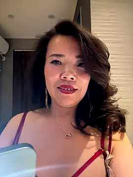 anna yngs online show from November 24, 2:06 pm