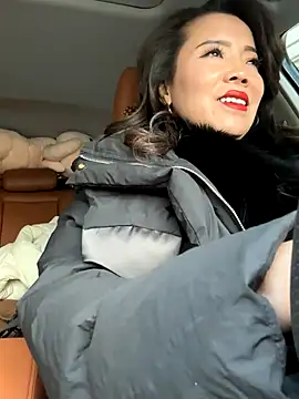 anna yngs online show from January 7, 4:37 am