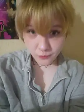 Snapshot of xrixsyx_and_ricky chatting on July 13, 5:49 pm xrixsyx and ricky online show from July 13, 5:49 pm