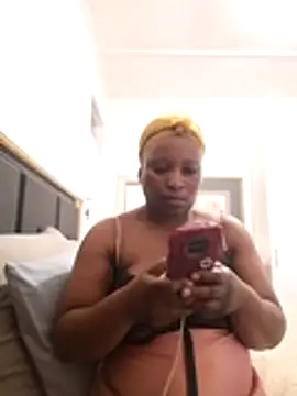 Yummyboomsbb online show from April 7, 5:19 am