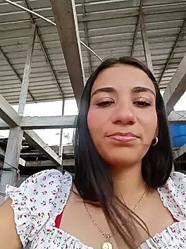 Snapshot of -juicy_ chatting on October 10, 8:52 pm -juicy online show from October 10, 8:52 pm