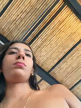 -juicy  online show from December 14, 9:41 pm