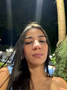 -juicy  online show from January 15, 11:30 pm