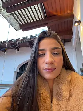 -juicy  online show from February 1, 10:41 pm