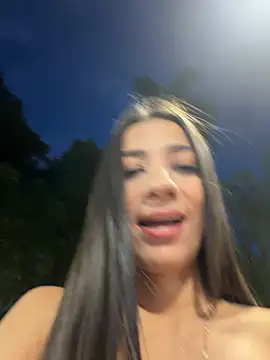 Snapshot of -juicy_ chatting on May 24, 11:32 pm -juicy online show from May 24, 11:32 pm