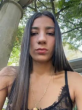 Snapshot of -juicy_ chatting on June 24, 9:25 pm -juicy online show from June 24, 9:25 pm