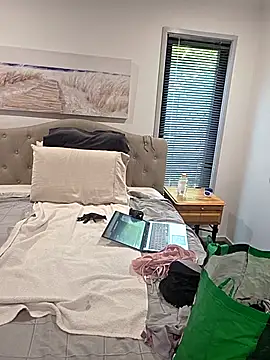 iamthepublickmasterbater online show from April 15, 1:34 am