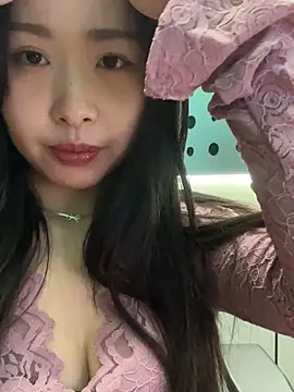 Snapshot of Abby_0505 chatting on November 7, 11:21 am Abby 0505 online show from November 7, 11:21 am