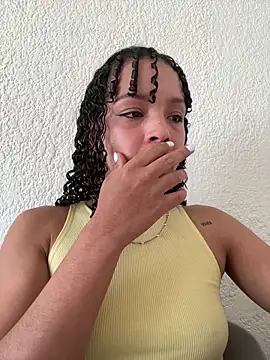 Yasmin777  online show from May 8, 5:51 pm