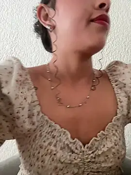 Yasmin777  online show from May 13, 5:32 pm