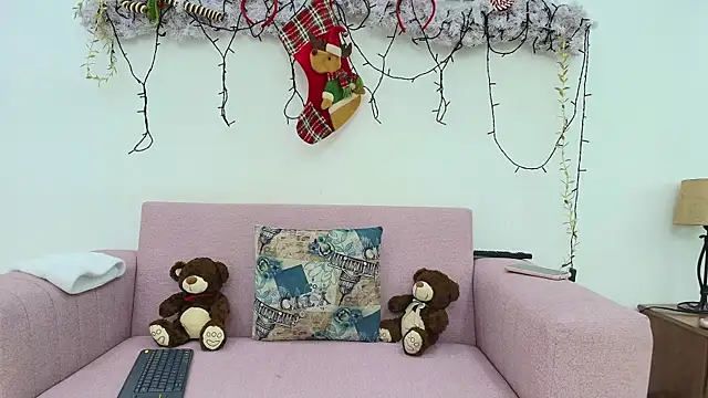 Sabrina Andrew online show from December 22, 11:18 am