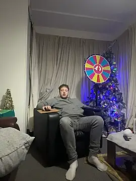 yourmaster2025 online show from January 9, 11:39 pm