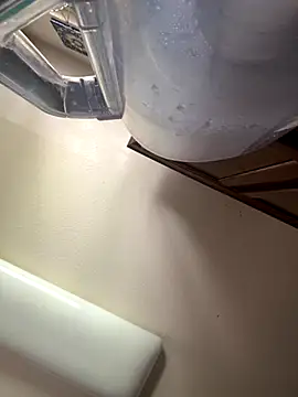 1n0nlythroat online show from November 7, 8:09 pm