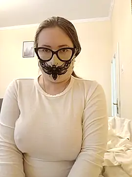 ShyPampBlondie online show from October 11, 10:58 am