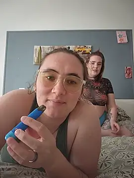 Snapshot of AndHerXO chatting on July 26, 2:46 pm AndHerXO online show from July 26, 2:46 pm