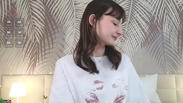 LolaPrise online show from October 2, 1:45 am