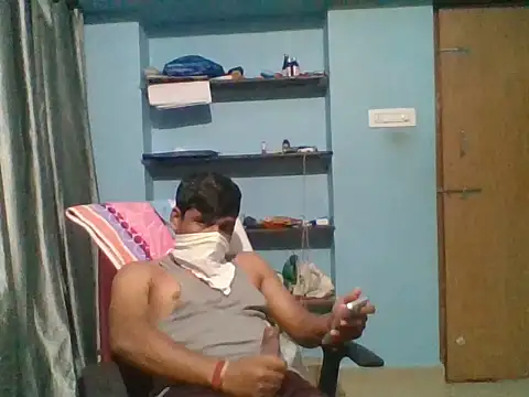 Snapshot of omkarcoll chatting on November 3, 6:25 am omkarcoll online show from November 3, 6:25 am