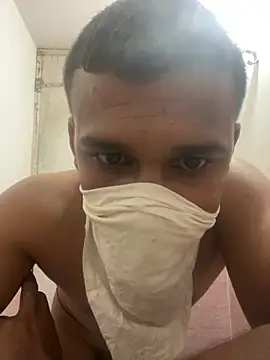 Snapshot of omkarcoll chatting on February 2, 6:39 pm omkarcoll online show from February 2, 6:39 pm