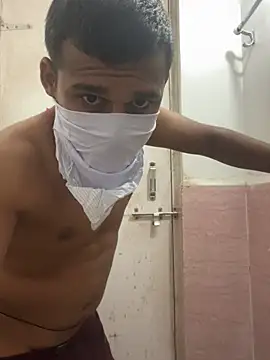 Snapshot of omkarcoll chatting on February 12, 5:52 pm omkarcoll online show from February 12, 5:52 pm