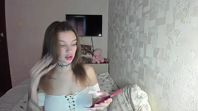 Snapshot of AlisTris chatting on September 15, 1:00 pm AlisTris online show from September 15, 1:00 pm