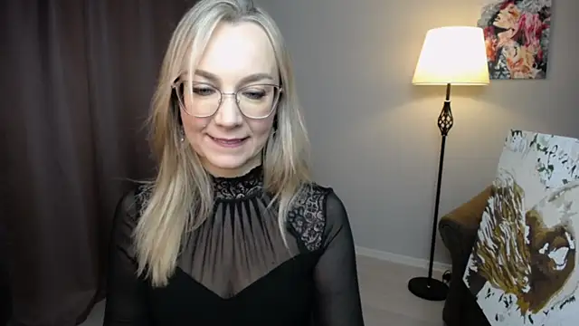 Ava Elior online show from December 3, 10:35 am