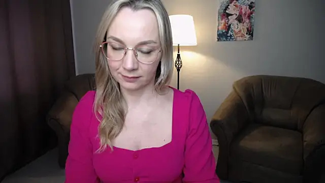 Ava Elior online show from April 16, 11:55 am