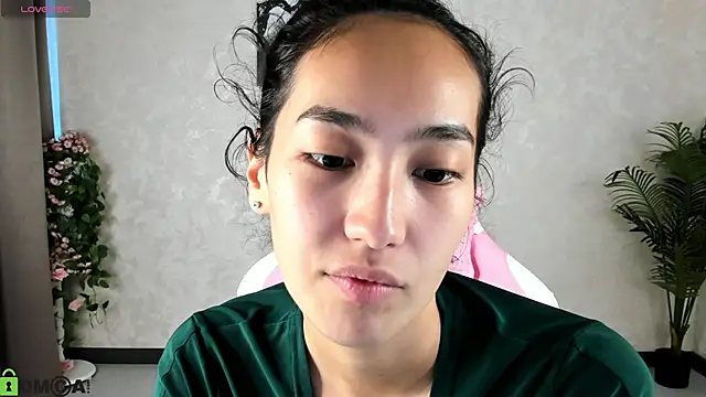 FlirtyAura online show from September 26, 3:43 am