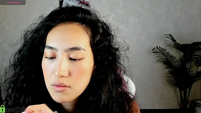 FlirtyAura online show from November 19, 2:55 am