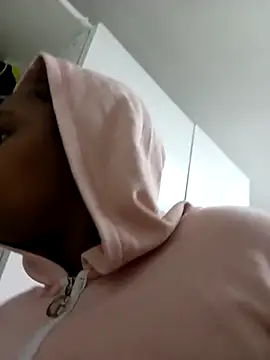 SativaHot96 online show from March 2, 4:14 am