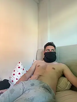milfshakeow online show from June 6, 12:43 pm