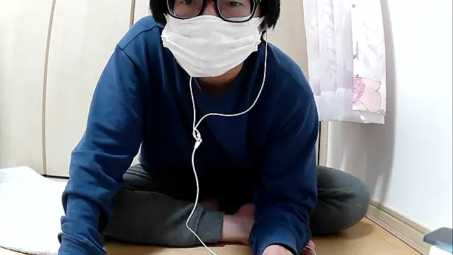 Snapshot of kyoron chatting on April 4, 2:03 pm kyoron online show from April 4, 2:03 pm