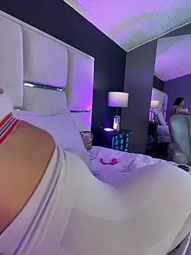 BellaFernandez   online show from February 28, 10:38 am