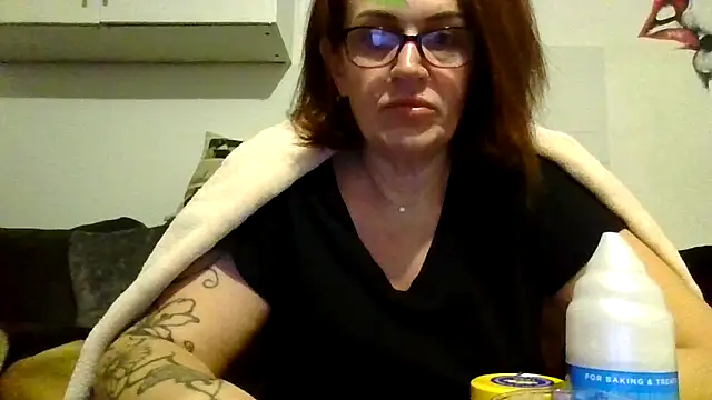 RubyyRosee online show from December 2, 6:30 am