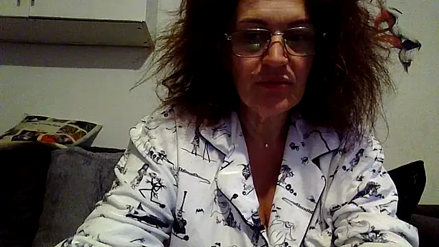 RubyyRosee online show from April 12, 5:34 am