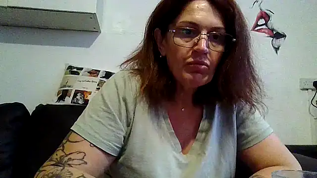RubyyRosee online show from May 29, 5:38 am