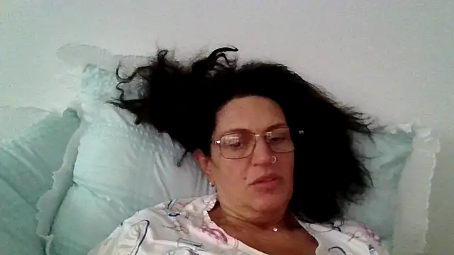 Snapshot of RubyyRosee chatting on July 20, 8:28 am RubyyRosee online show from July 20, 8:28 am