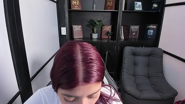 Snapshot of SharonQueen1 chatting on September 14, 6:07 pm SharonQueen1 online show from September 14, 6:07 pm