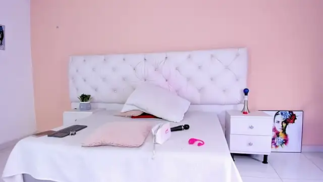 katte landerr online show from November 13, 12:59 pm