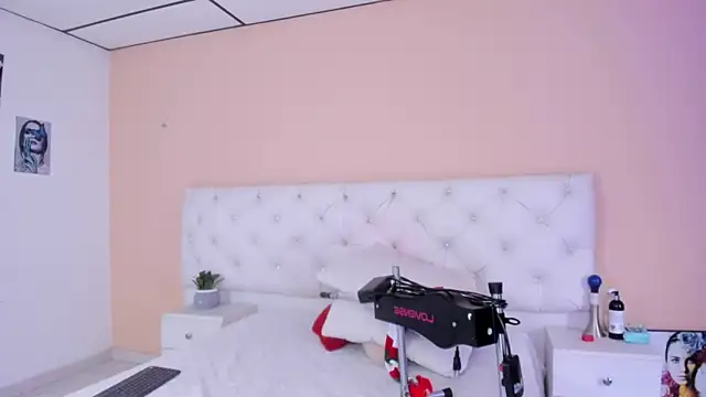 katte landerr online show from December 5, 1:20 pm