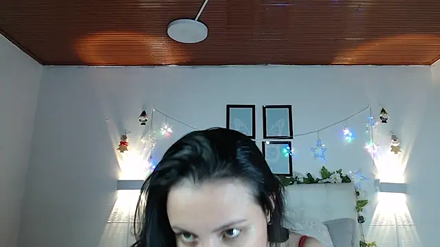 Megan 05  online show from January 8, 6:21 pm