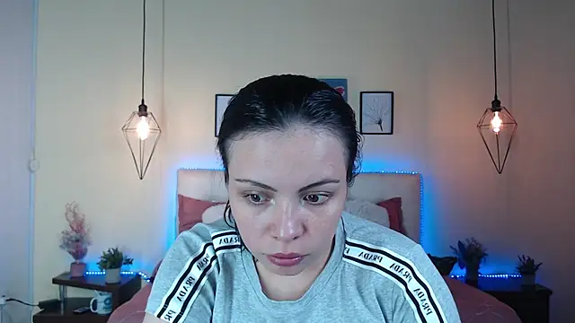 Snapshot of Megan_05_ chatting on July 20, 7:16 pm Megan 05 online show from July 20, 7:16 pm