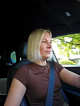 Sunny-Sin online show from September 28, 9:58 am